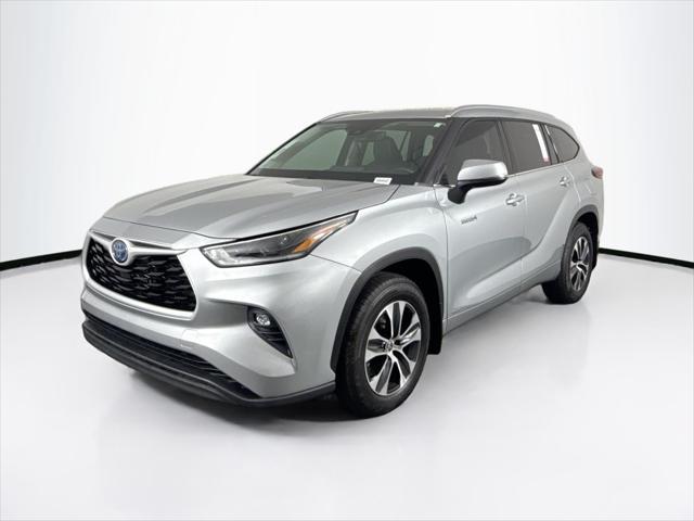 used 2021 Toyota Highlander Hybrid car, priced at $41,500