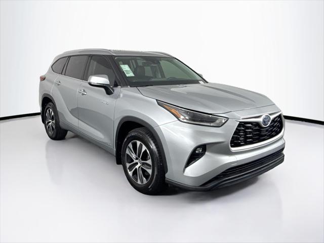used 2021 Toyota Highlander Hybrid car, priced at $41,500