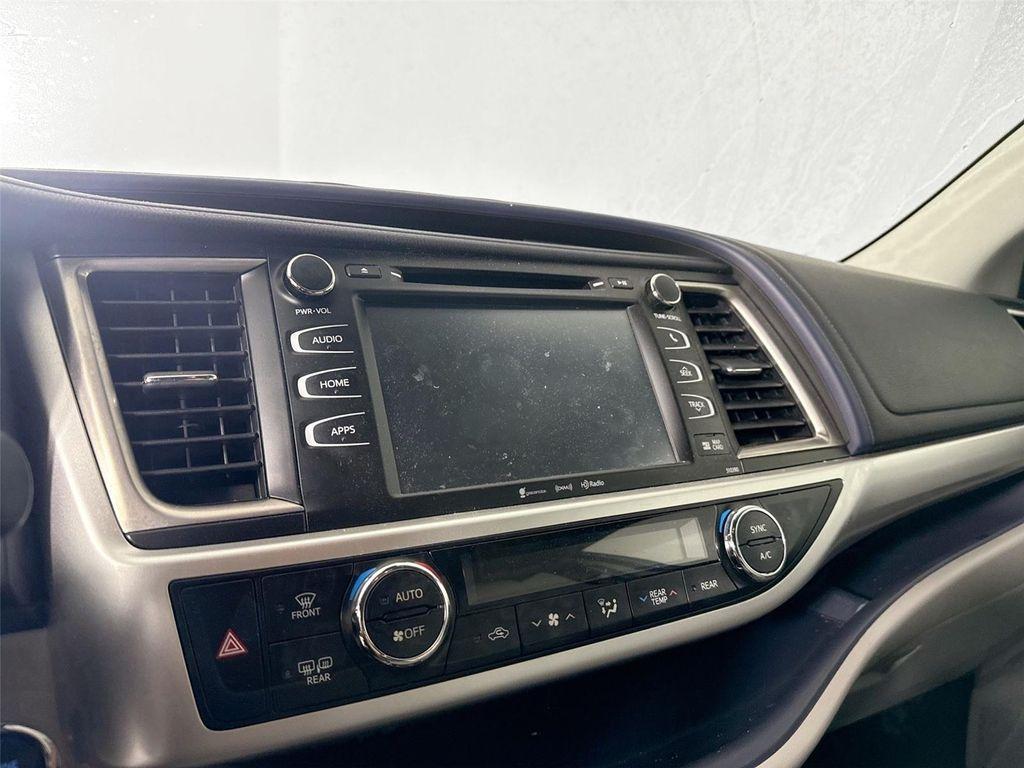 used 2019 Toyota Highlander car, priced at $24,800