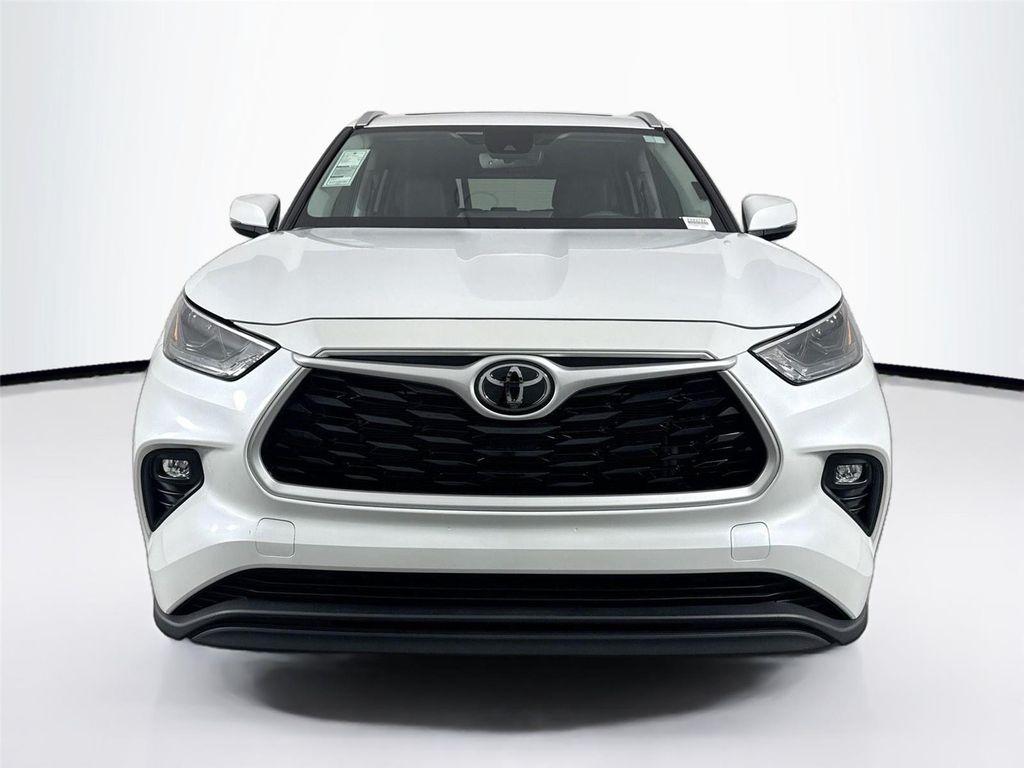 used 2023 Toyota Highlander car, priced at $42,500