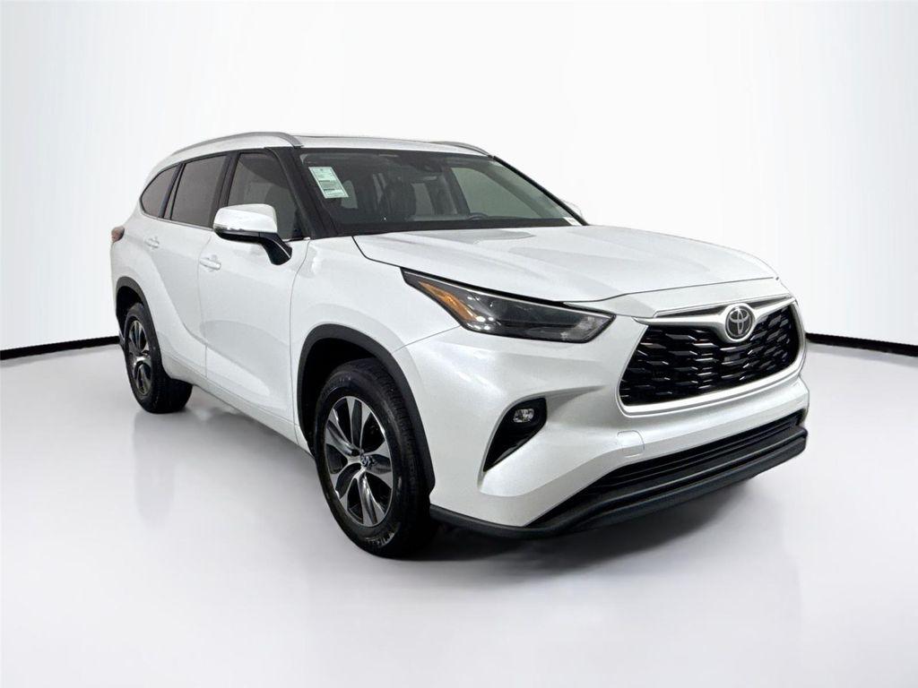 used 2023 Toyota Highlander car, priced at $42,500