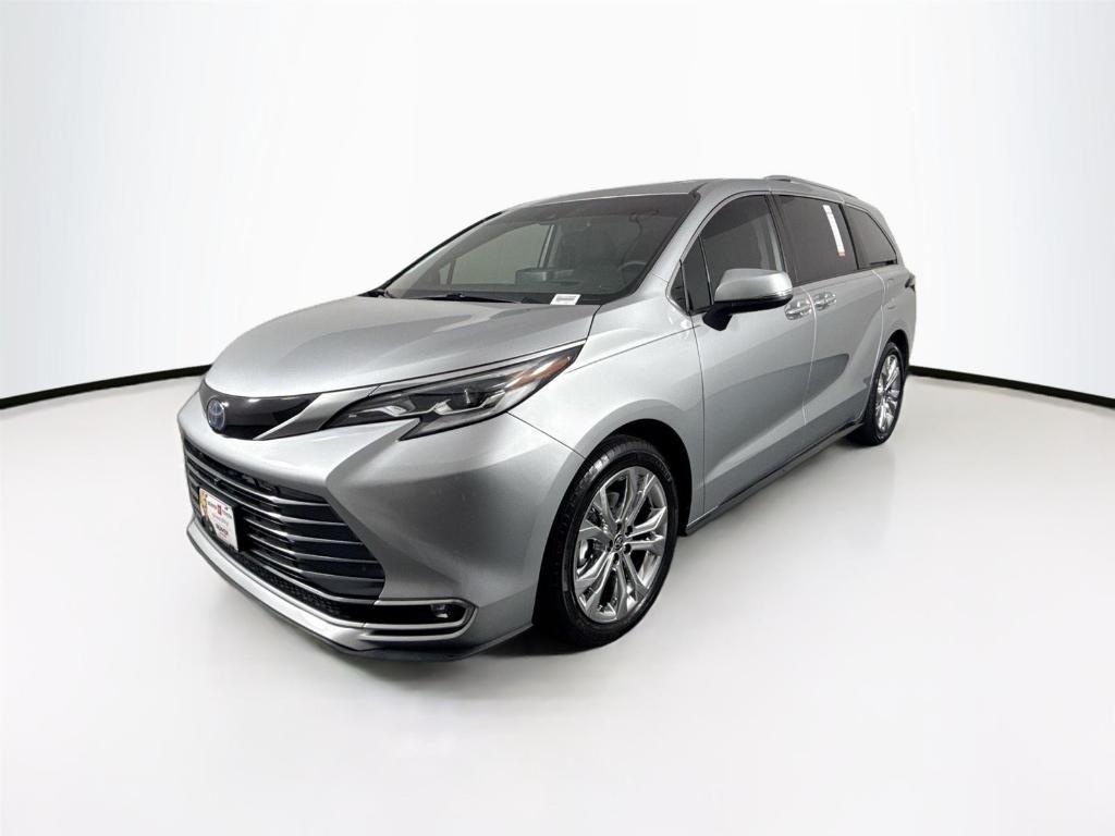 used 2022 Toyota Sienna car, priced at $53,500