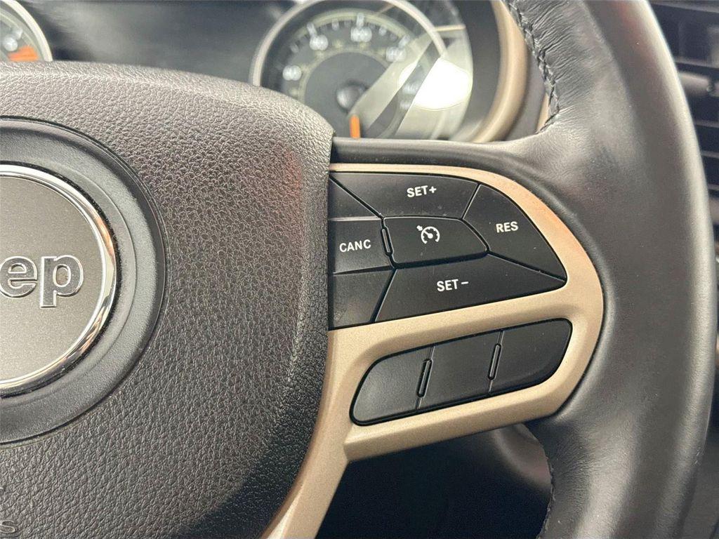 used 2018 Jeep Cherokee car, priced at $15,500