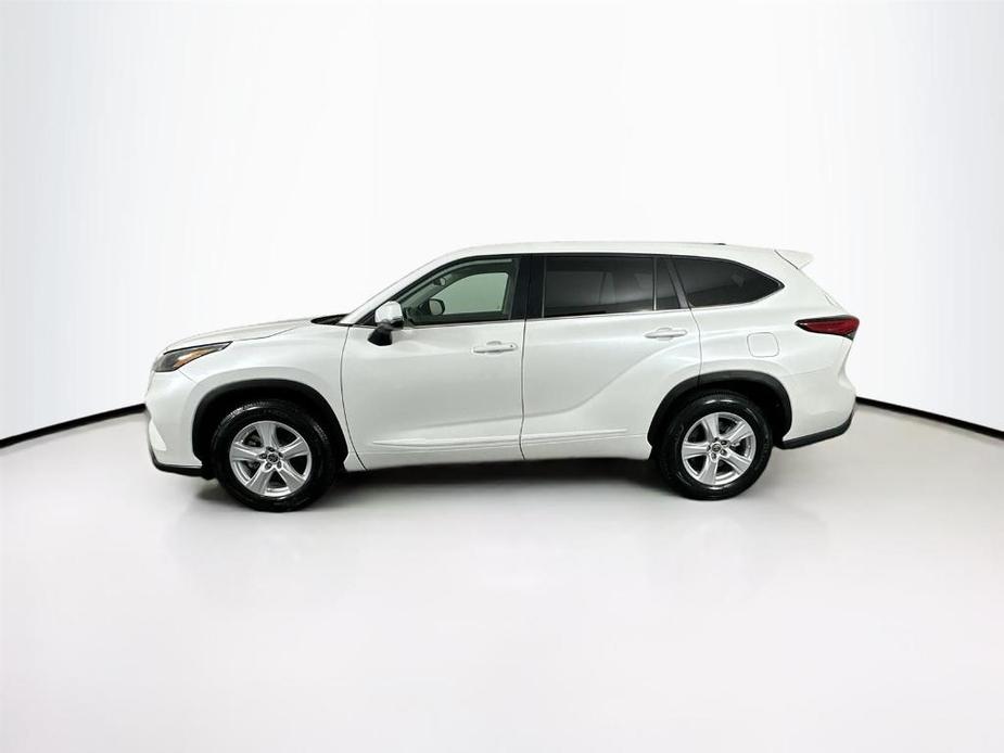 used 2023 Toyota Highlander car, priced at $36,500