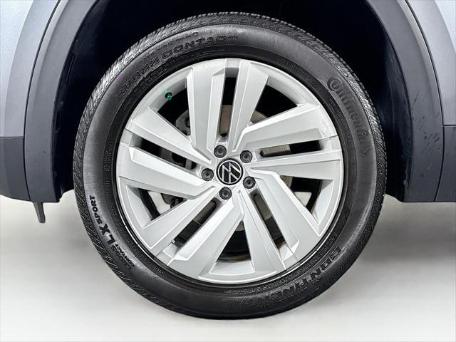 used 2021 Volkswagen Atlas car, priced at $30,000