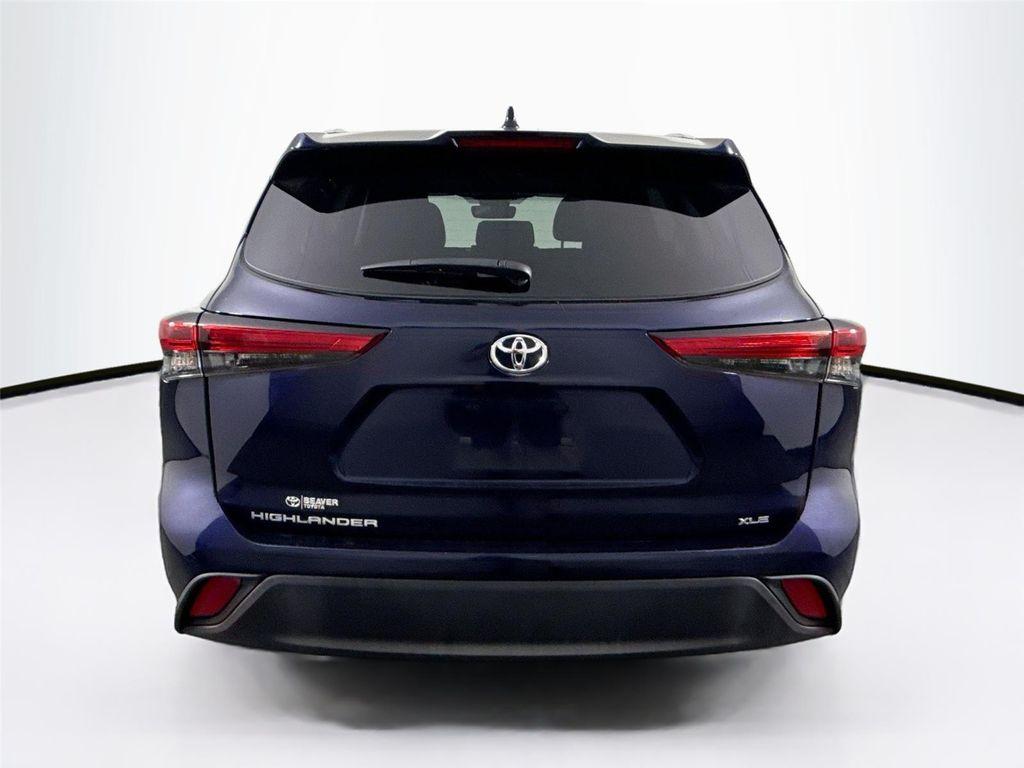 used 2023 Toyota Highlander car, priced at $40,000