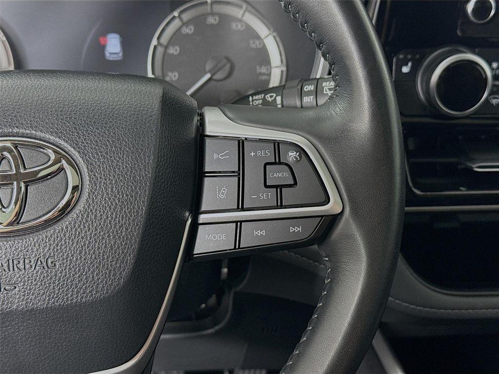 used 2023 Toyota Highlander car, priced at $40,000