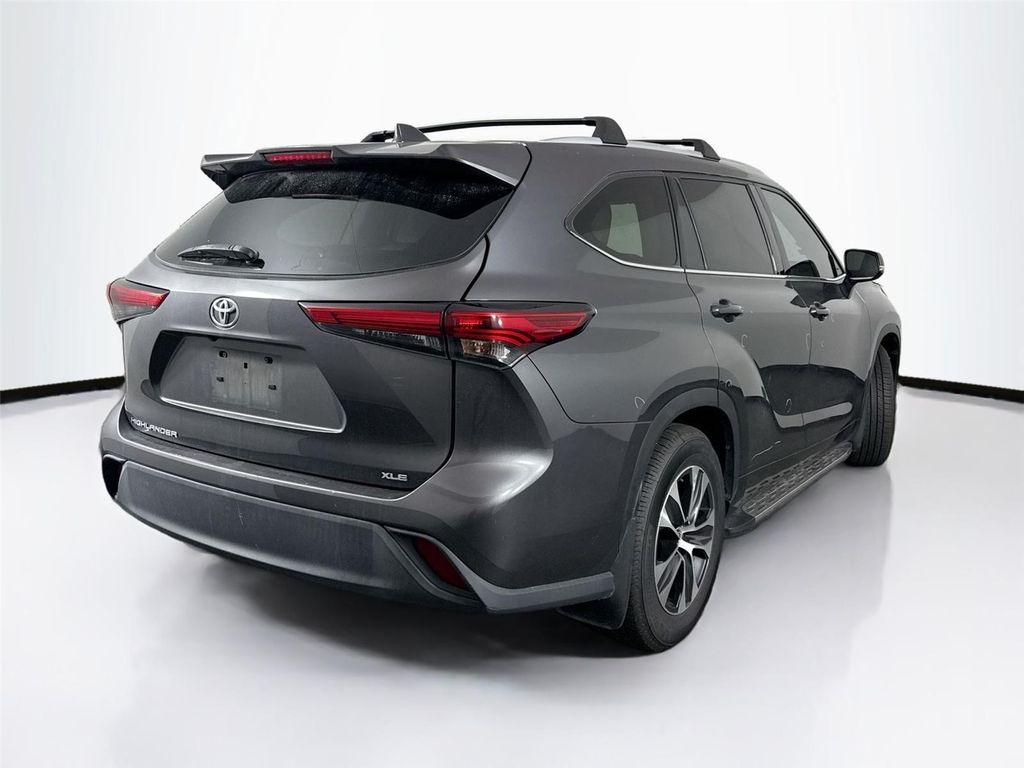 used 2022 Toyota Highlander car, priced at $35,500