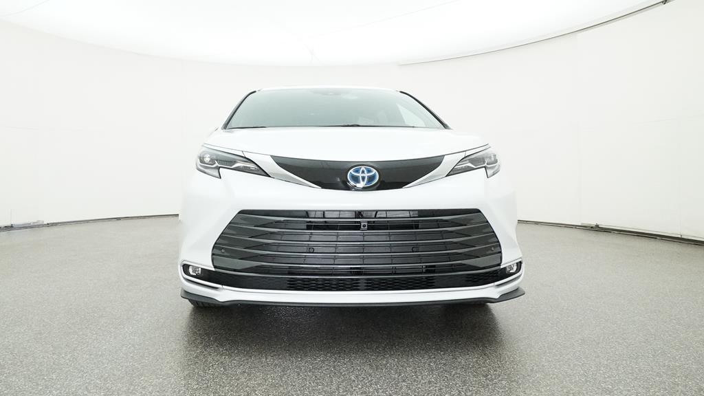 new 2025 Toyota Sienna car, priced at $60,227