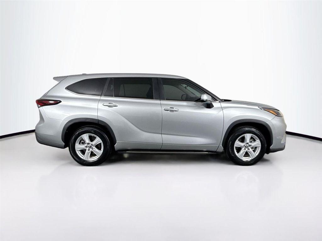 used 2024 Toyota Highlander car, priced at $38,315