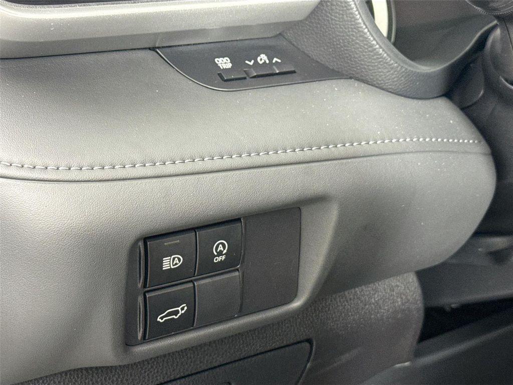 used 2024 Toyota Highlander car, priced at $38,315