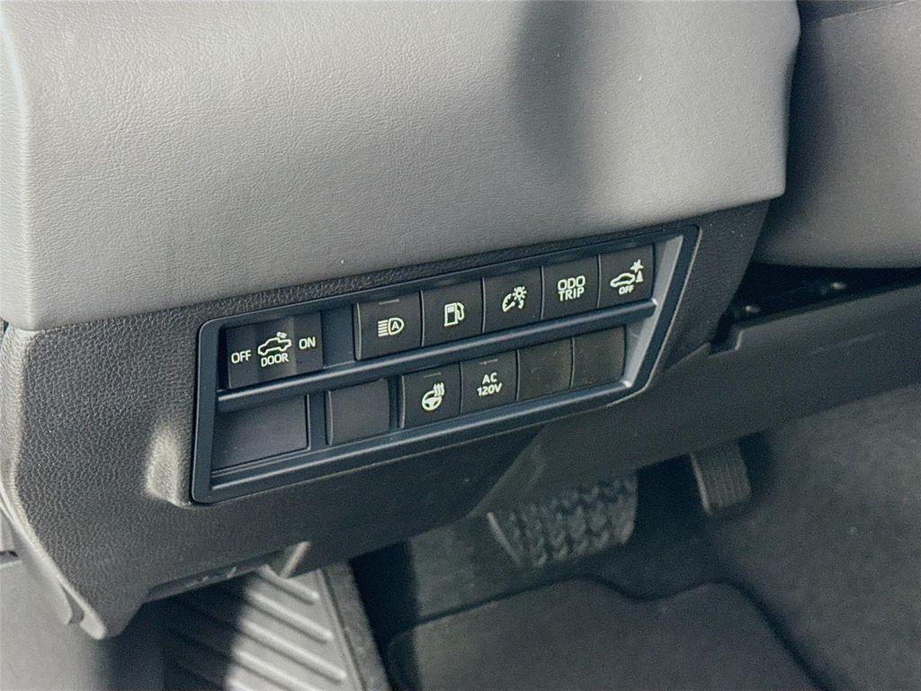 new 2025 Toyota Tundra Hybrid car, priced at $73,633
