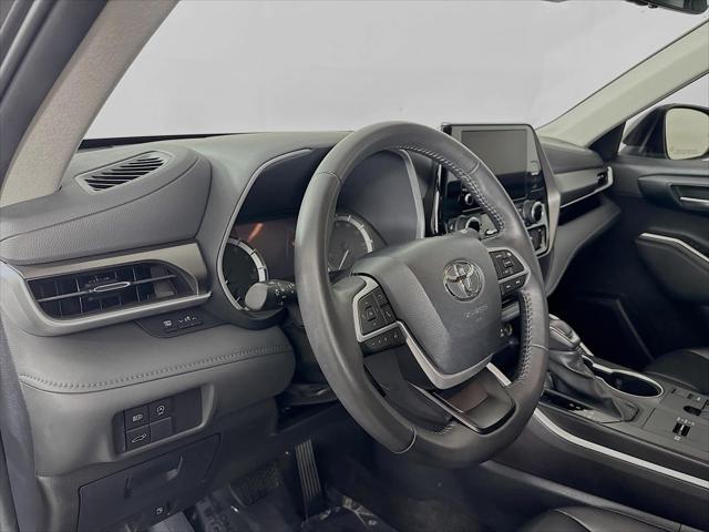 used 2024 Toyota Highlander car, priced at $45,000
