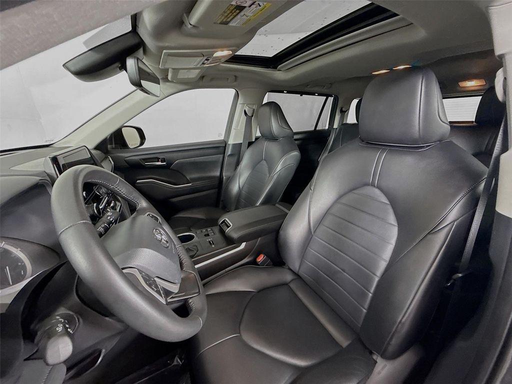 used 2024 Toyota Highlander car, priced at $38,000