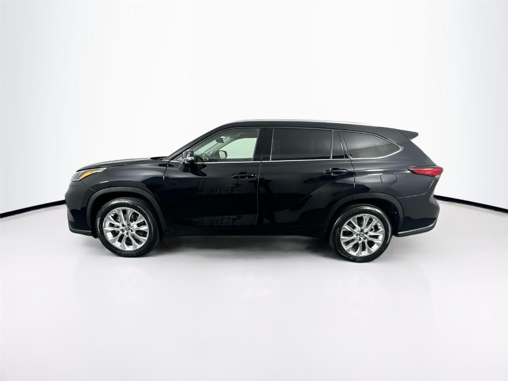 used 2023 Toyota Highlander car, priced at $42,500