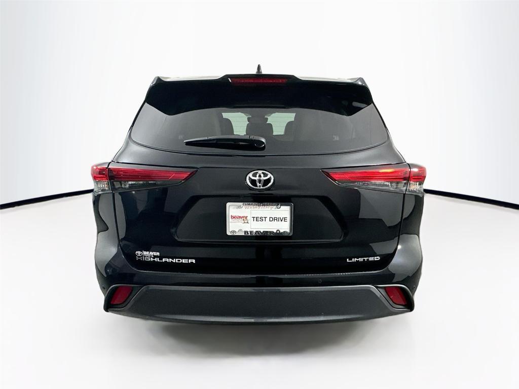 used 2023 Toyota Highlander car, priced at $42,500