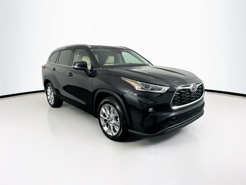 used 2023 Toyota Highlander car, priced at $42,500