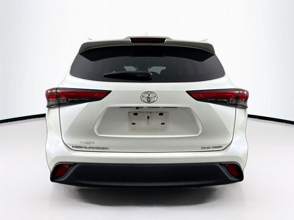 used 2020 Toyota Highlander car, priced at $27,700