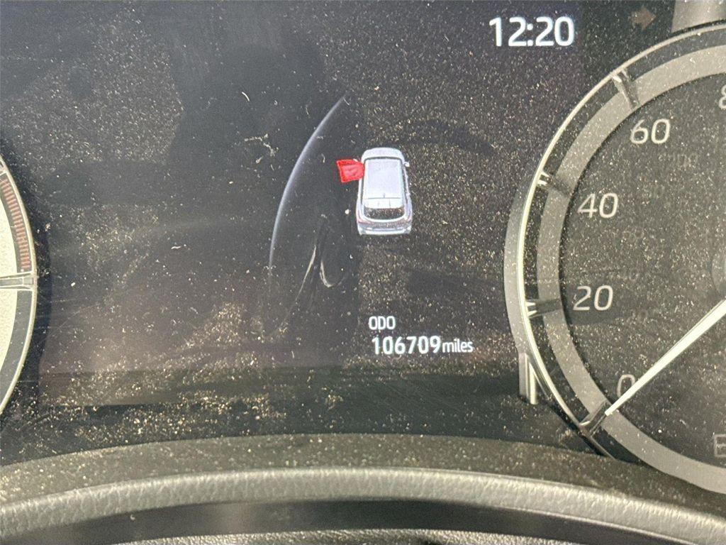 used 2020 Toyota Highlander car, priced at $27,700