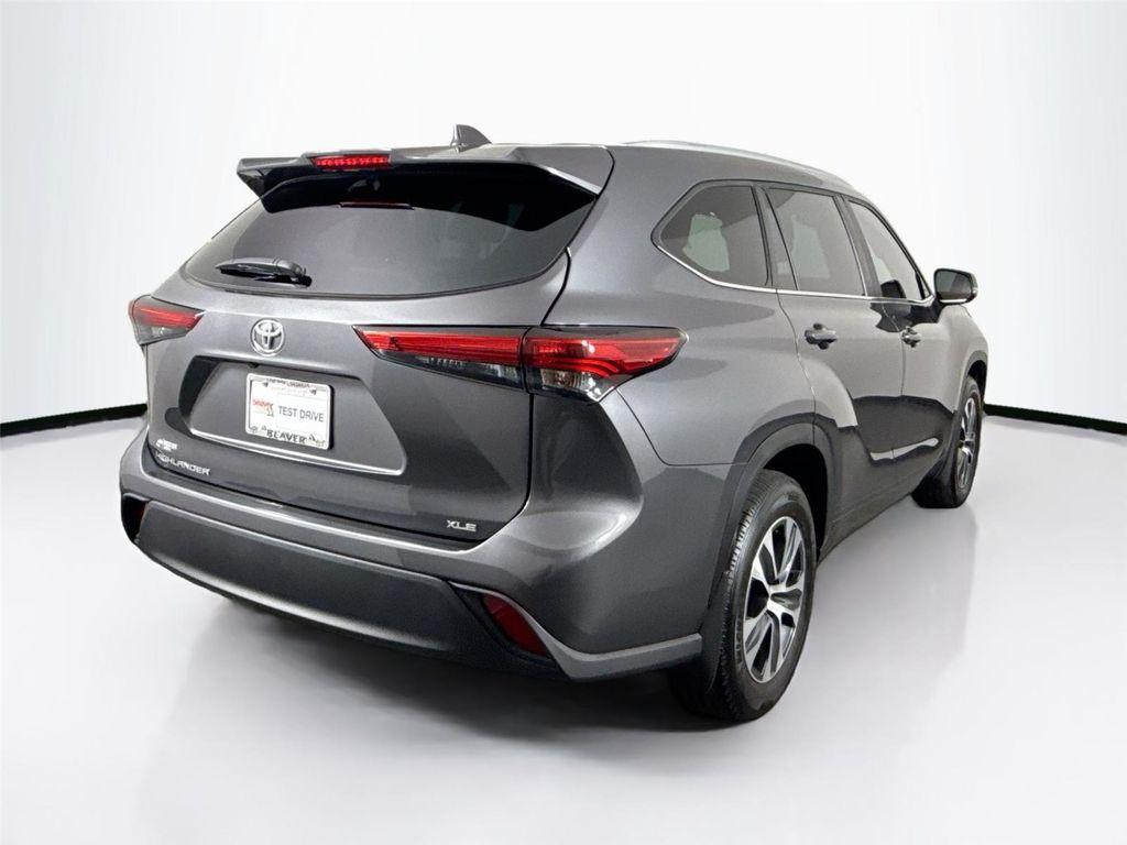 used 2023 Toyota Highlander car, priced at $42,700
