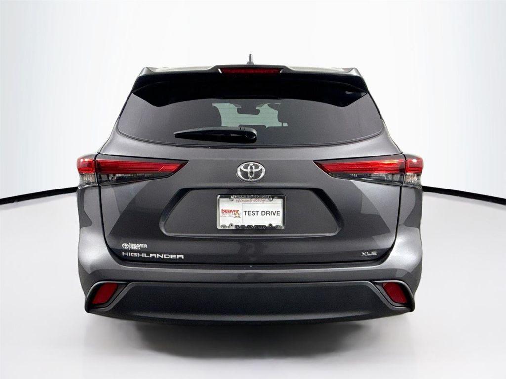 used 2023 Toyota Highlander car, priced at $42,700