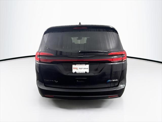 used 2022 Chrysler Pacifica Hybrid car, priced at $31,500