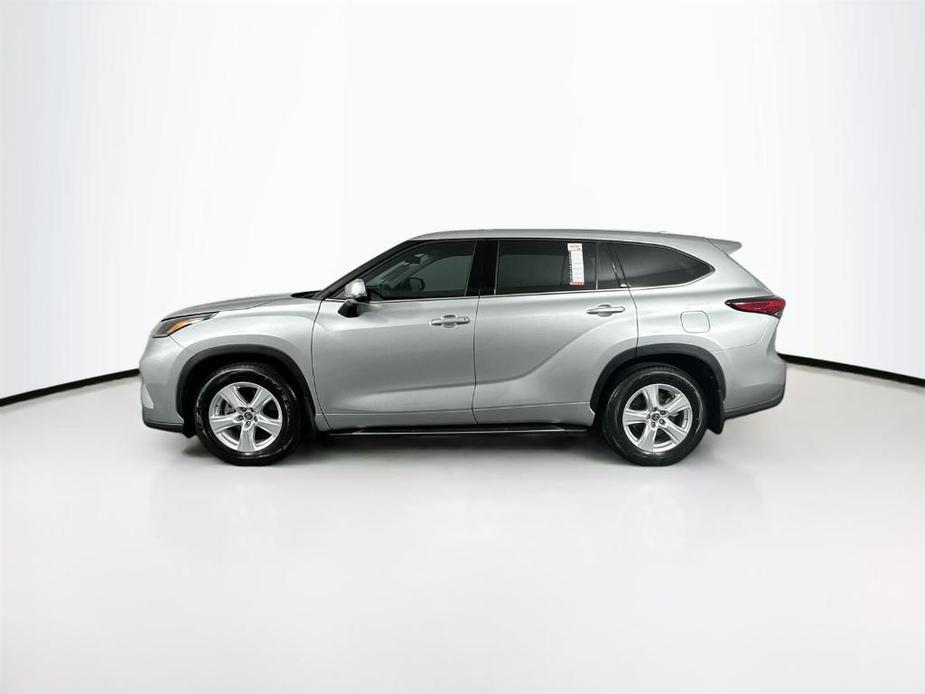 used 2021 Toyota Highlander car, priced at $34,000