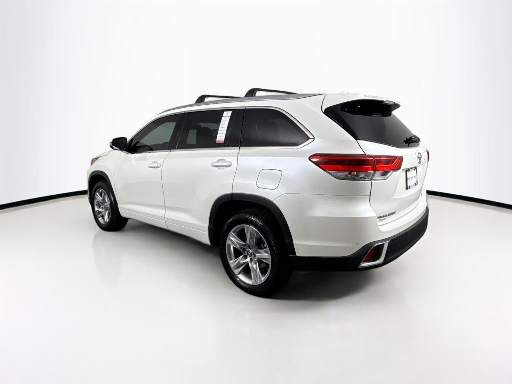 used 2018 Toyota Highlander car, priced at $29,500