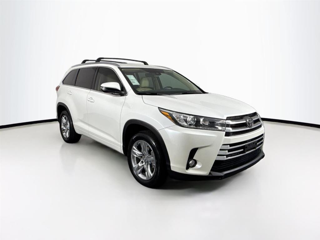 used 2018 Toyota Highlander car, priced at $29,500