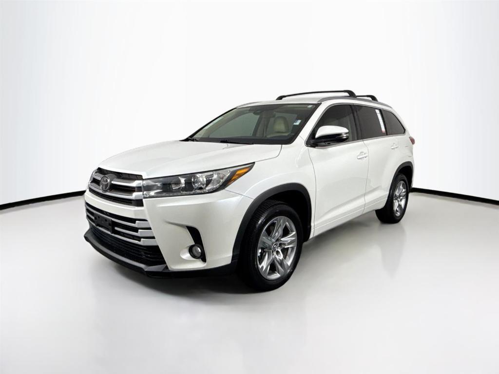 used 2018 Toyota Highlander car, priced at $29,500