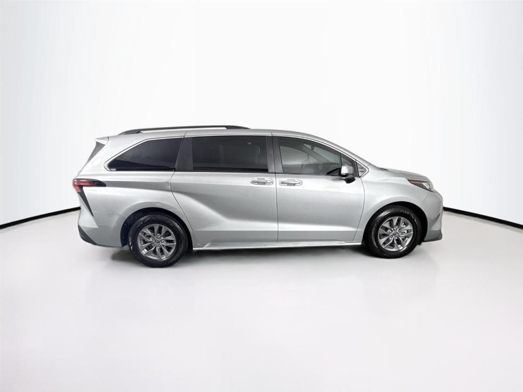 used 2022 Toyota Sienna car, priced at $43,500