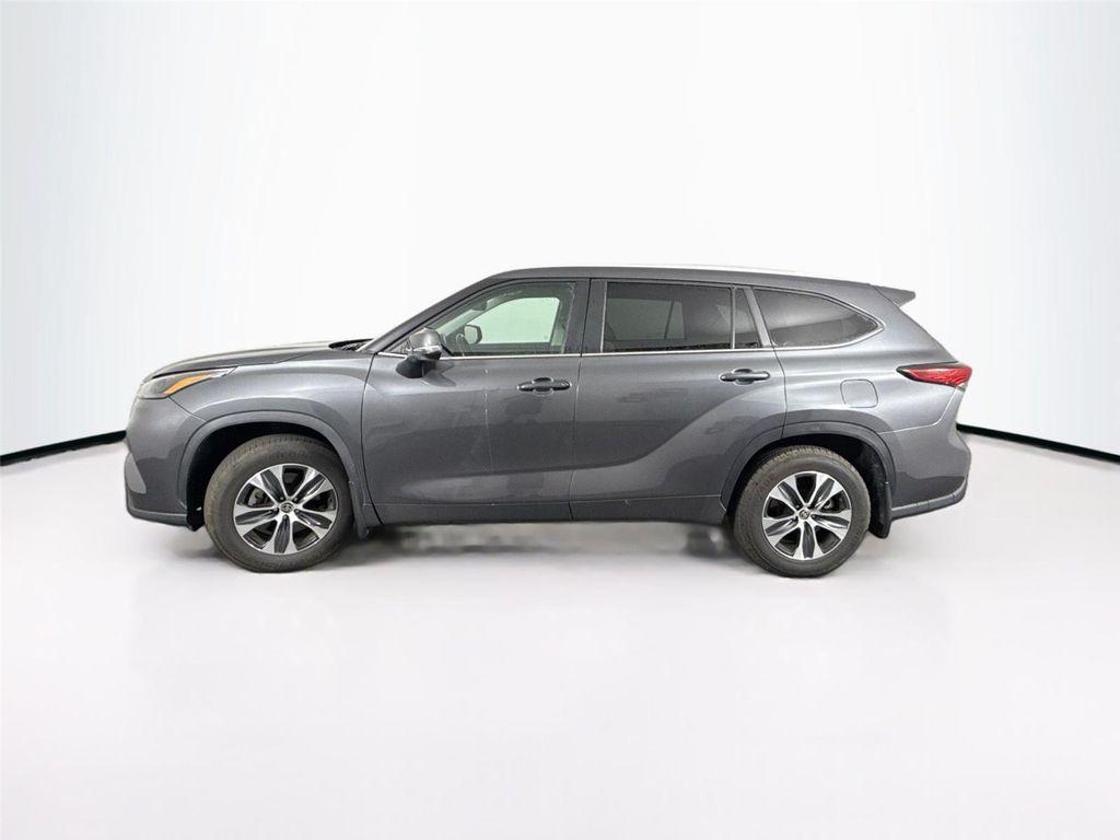 used 2023 Toyota Highlander car, priced at $39,500