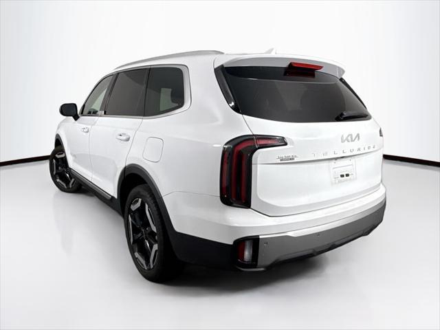 used 2023 Kia Telluride car, priced at $38,000