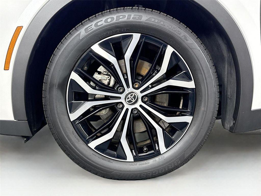 used 2025 Toyota Crown car, priced at $39,500