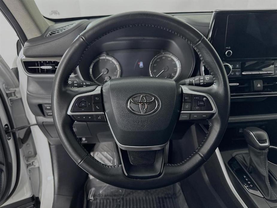 used 2023 Toyota Highlander car, priced at $36,000