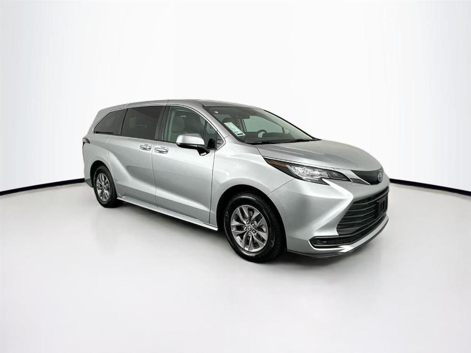 used 2022 Toyota Sienna car, priced at $41,500