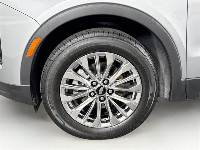 used 2024 Cadillac XT4 car, priced at $40,000