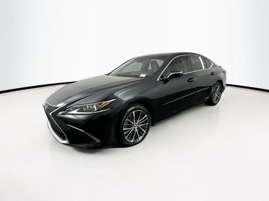 used 2022 Lexus ES 300h car, priced at $37,000