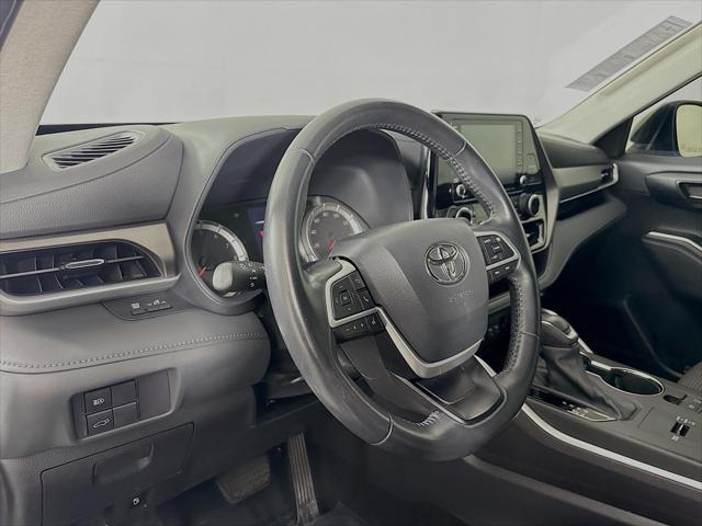 used 2022 Toyota Highlander car, priced at $35,000