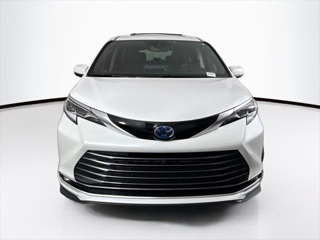 used 2023 Toyota Sienna car, priced at $53,000