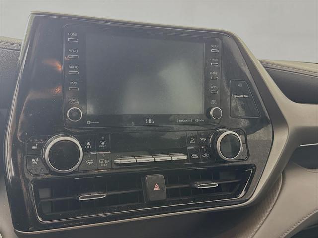 used 2021 Toyota Highlander car, priced at $34,000