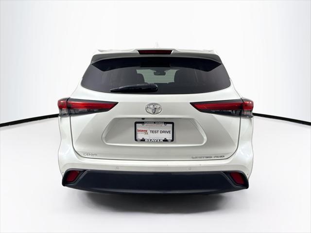 used 2021 Toyota Highlander car, priced at $33,000