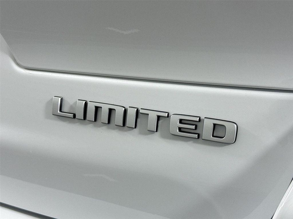 used 2024 Jeep Grand Cherokee L car, priced at $39,700