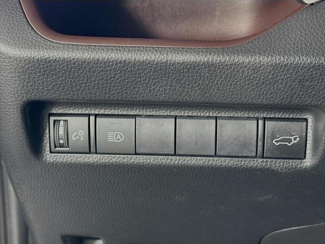 used 2020 Toyota RAV4 Hybrid car, priced at $29,000