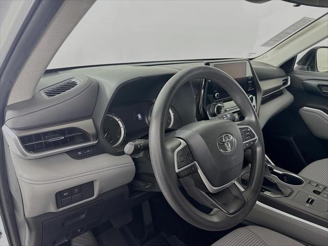 used 2023 Toyota Highlander car, priced at $36,500