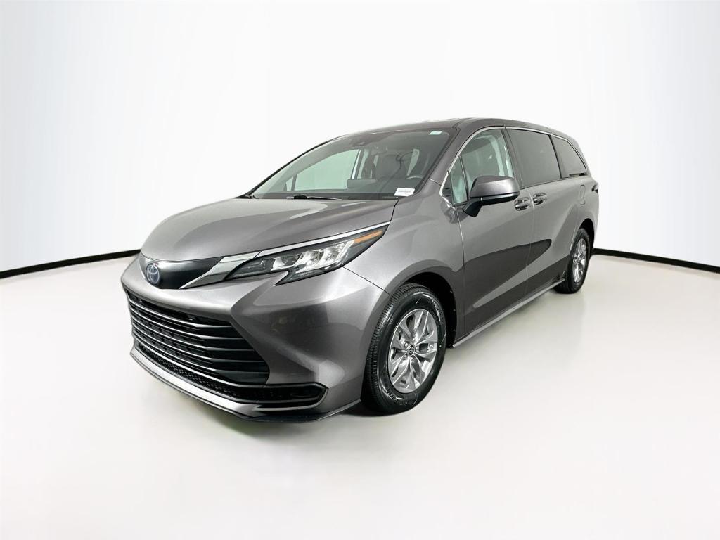 used 2022 Toyota Sienna car, priced at $39,000