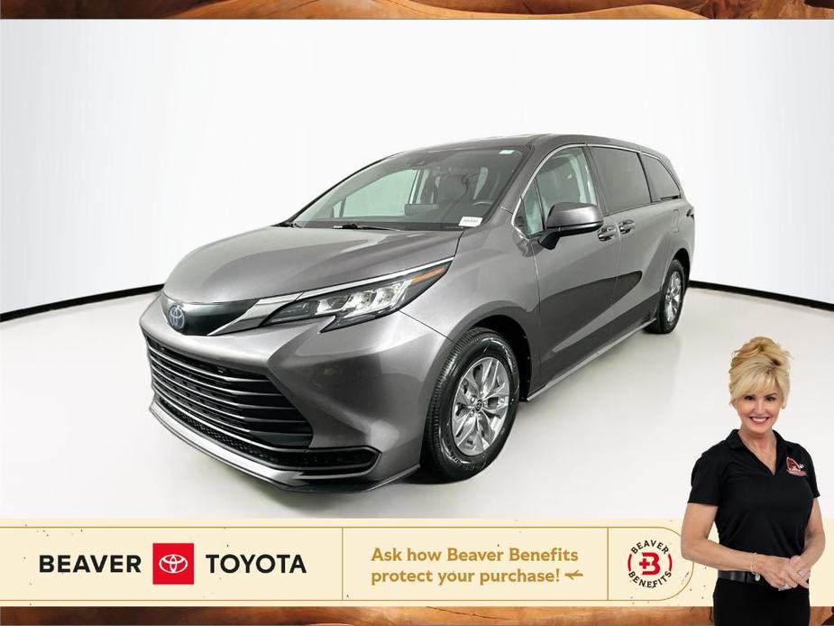 used 2022 Toyota Sienna car, priced at $39,000