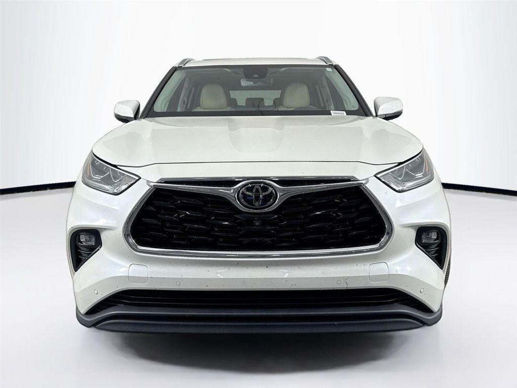used 2021 Toyota Highlander car, priced at $34,000