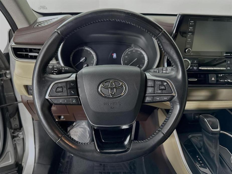 used 2021 Toyota Highlander car, priced at $37,000