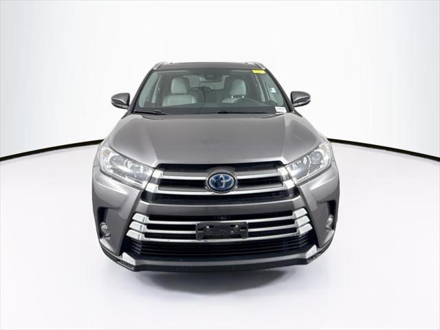 used 2018 Toyota Highlander Hybrid car, priced at $28,000